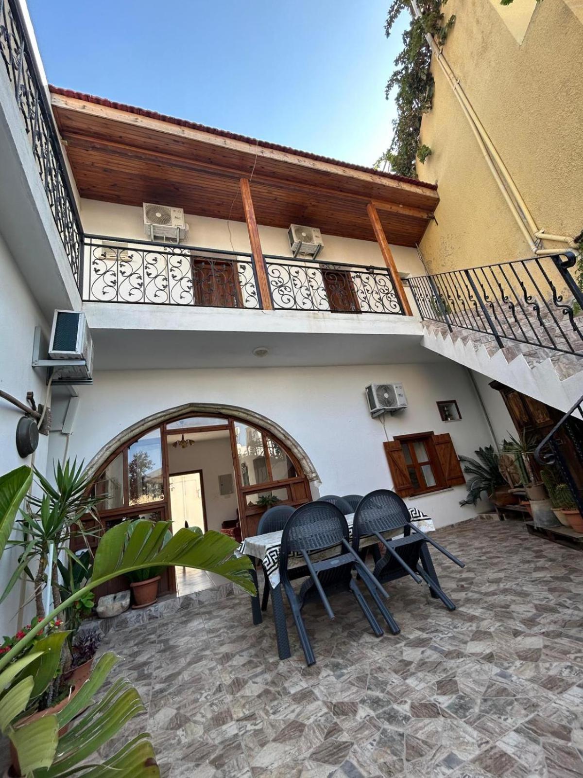 Magic Moon Guest House فاماغوستا المظهر الخارجي الصورة